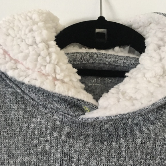 MUDD BRAND GIRLS HOODIE. - Picture 7 of 9